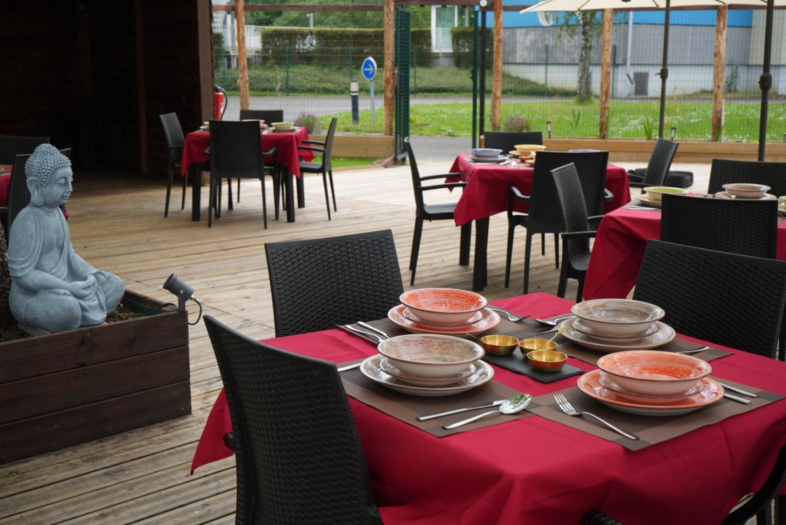 Resort & Camping - Val De Braye Bessé-sur-Braye Exterior foto